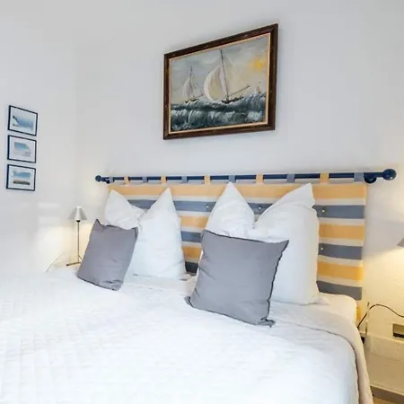 Apartment Domizil Strandburg App 6 *